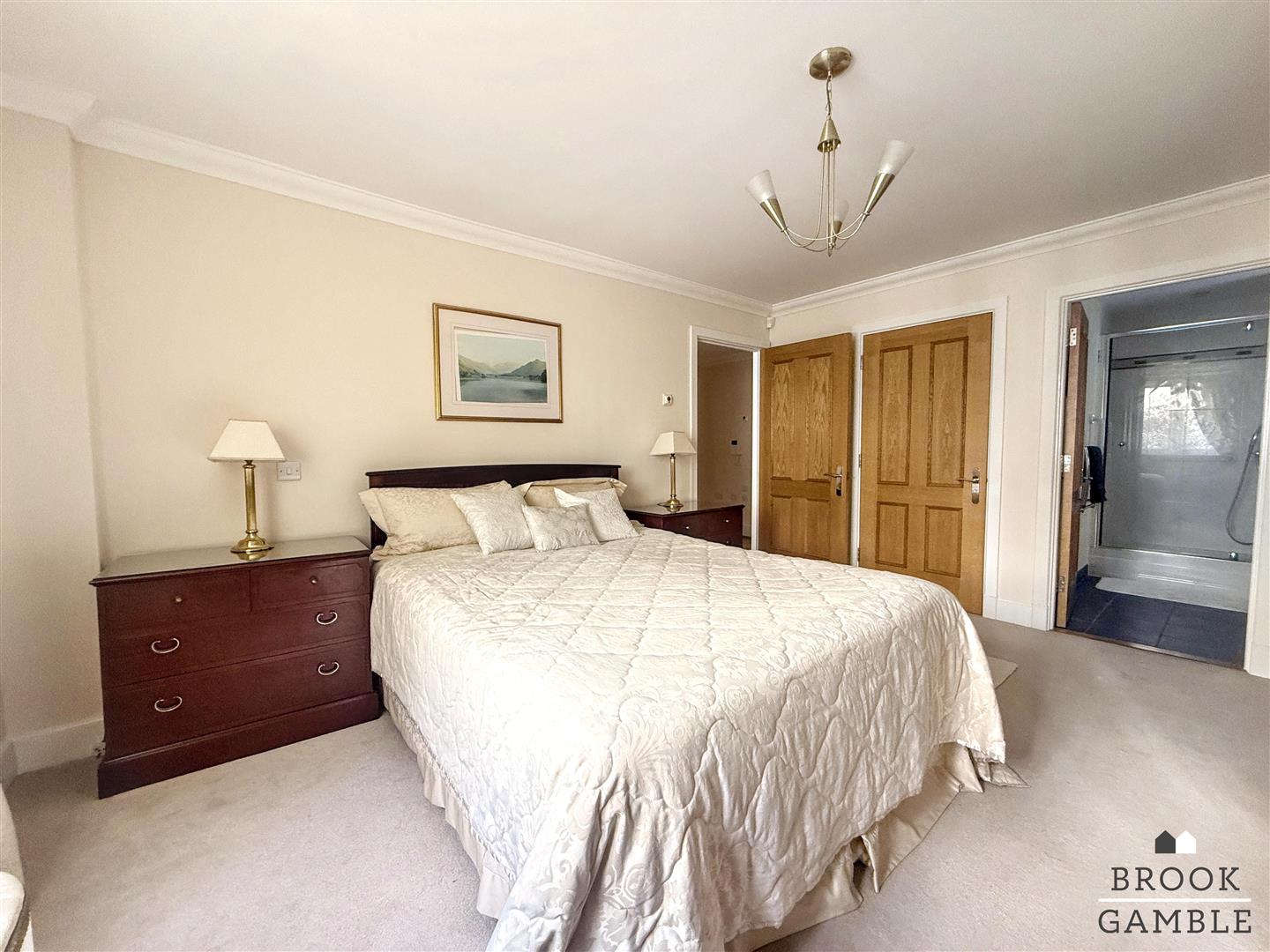 2 Bedroom Apartment. Grand Parade in Eastbourne,  15